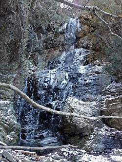 真冬の久万高原町3 凍りついた滝